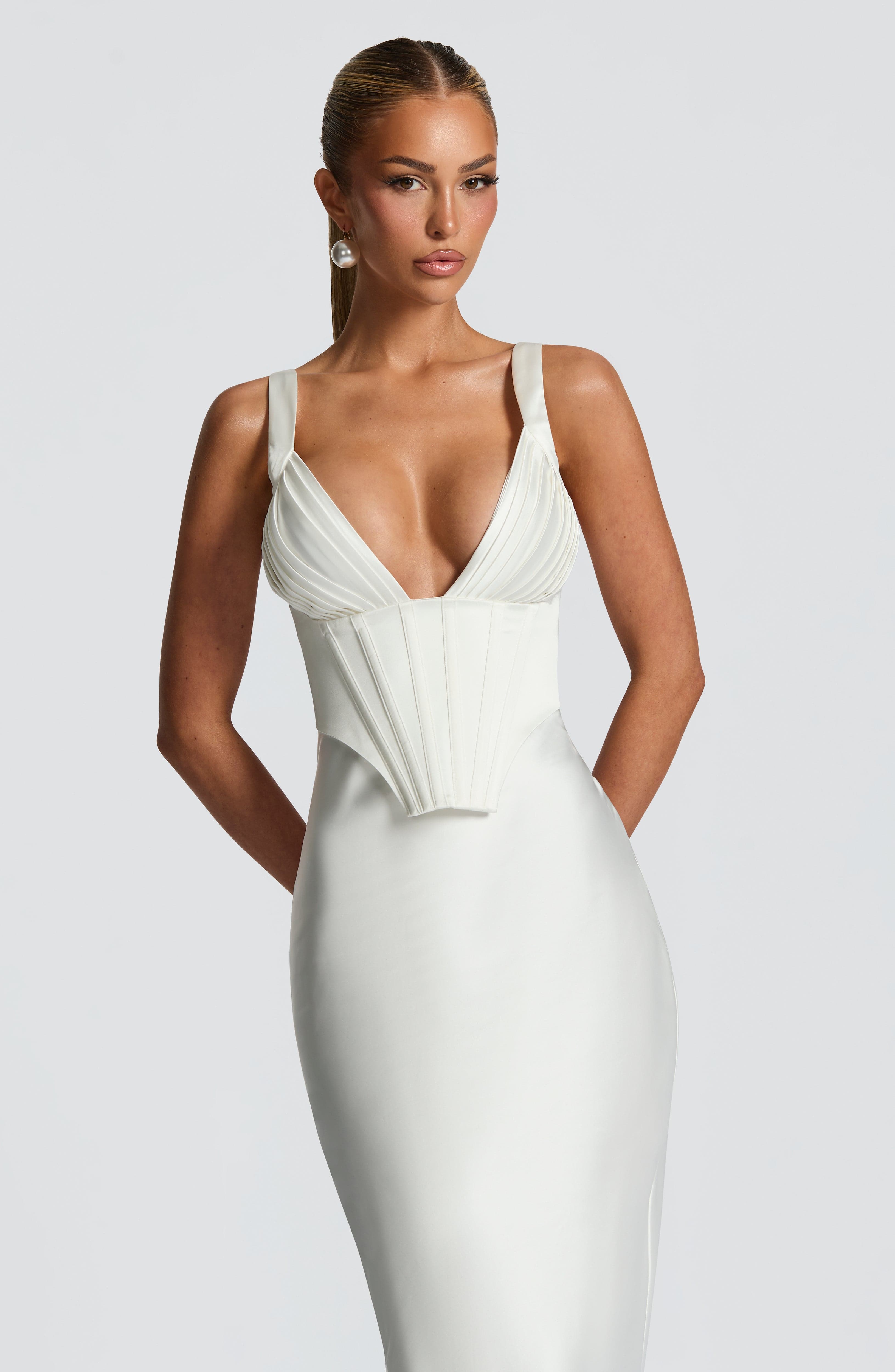 Novessa | Tina Maxi Dress