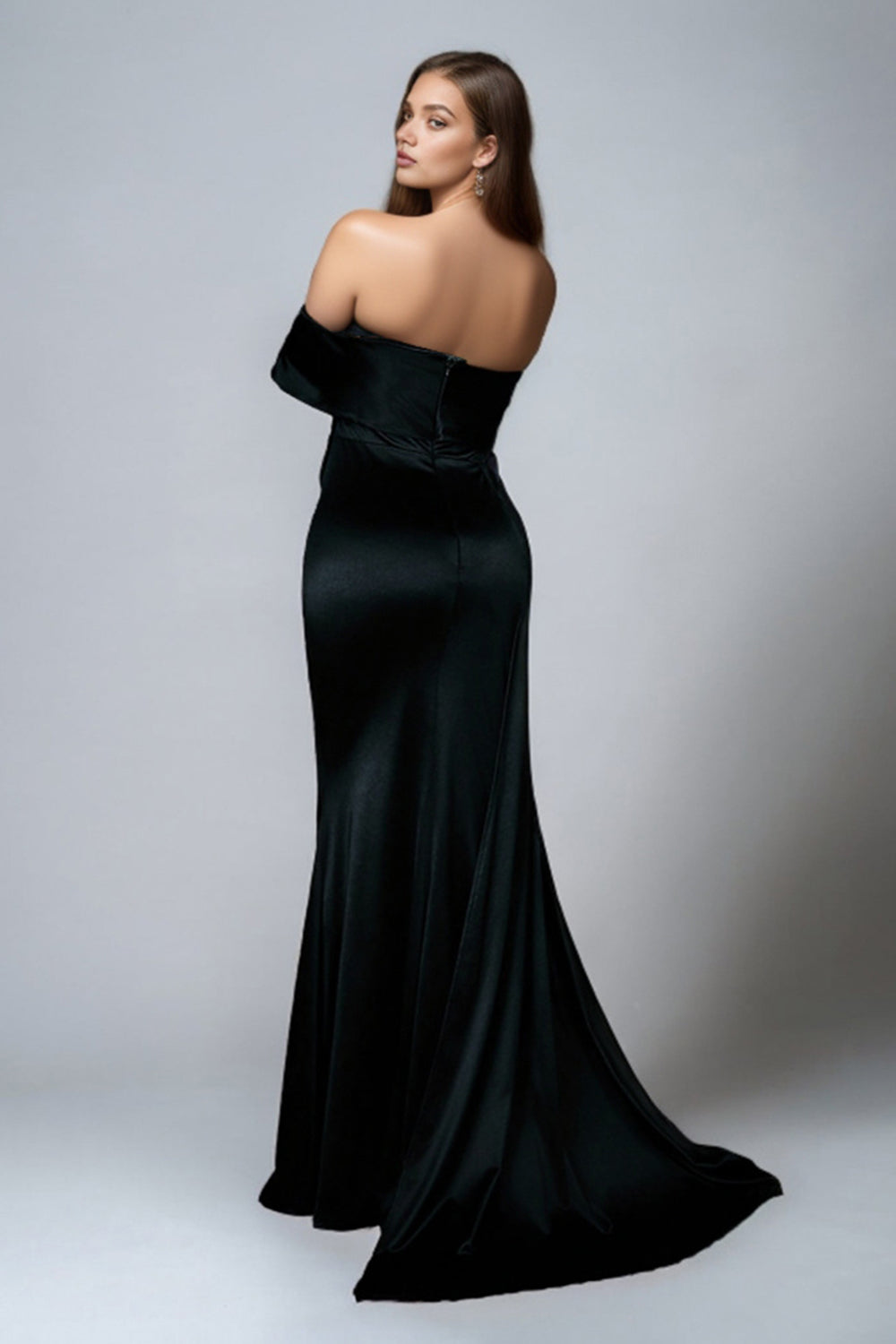 Novessa | Amalia Off-Shoulder Silk-Effect Dress