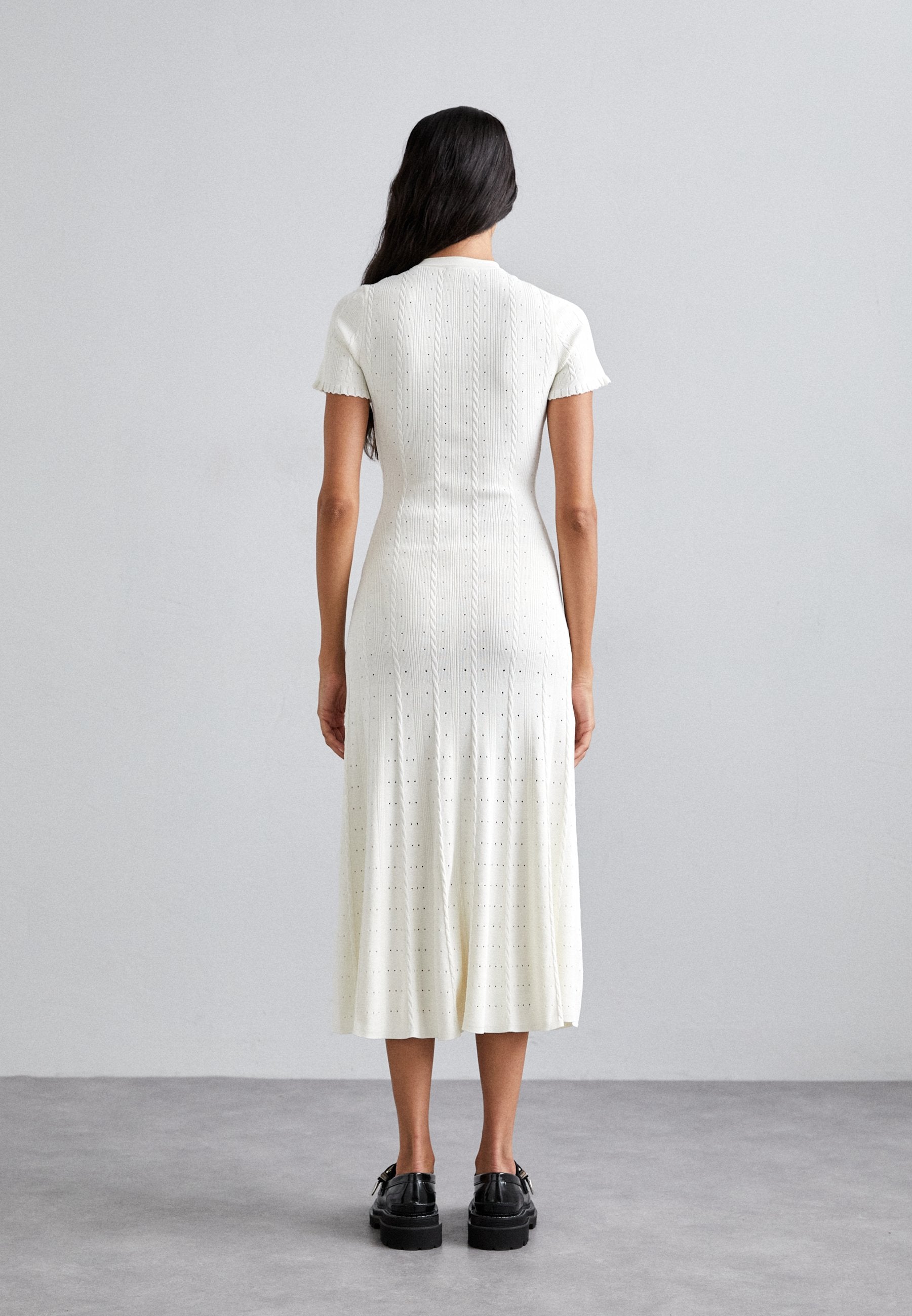 Novessa | Ziya Maxi Dress