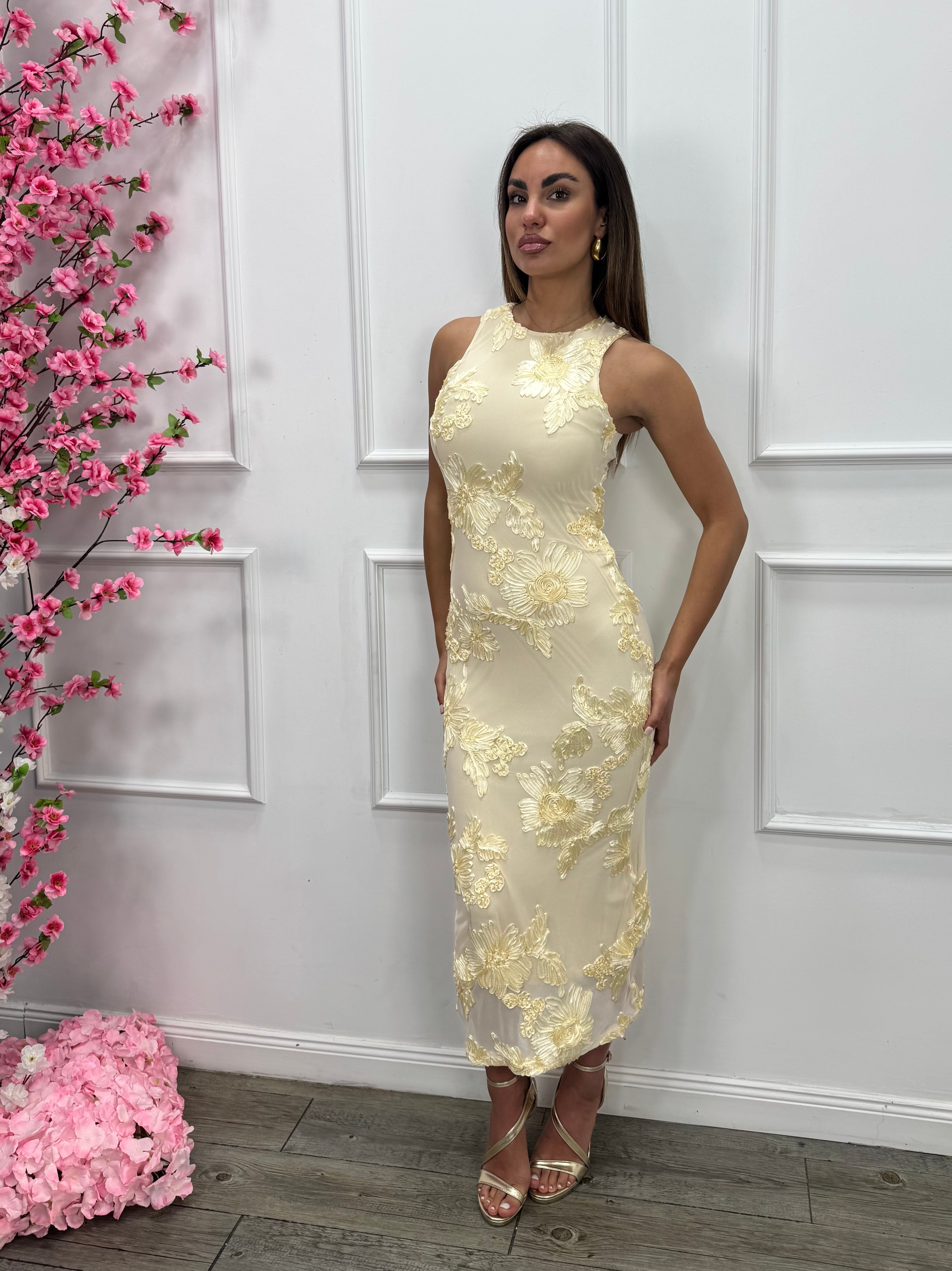 Novessa | Liza Floral Print Maxi Dress
