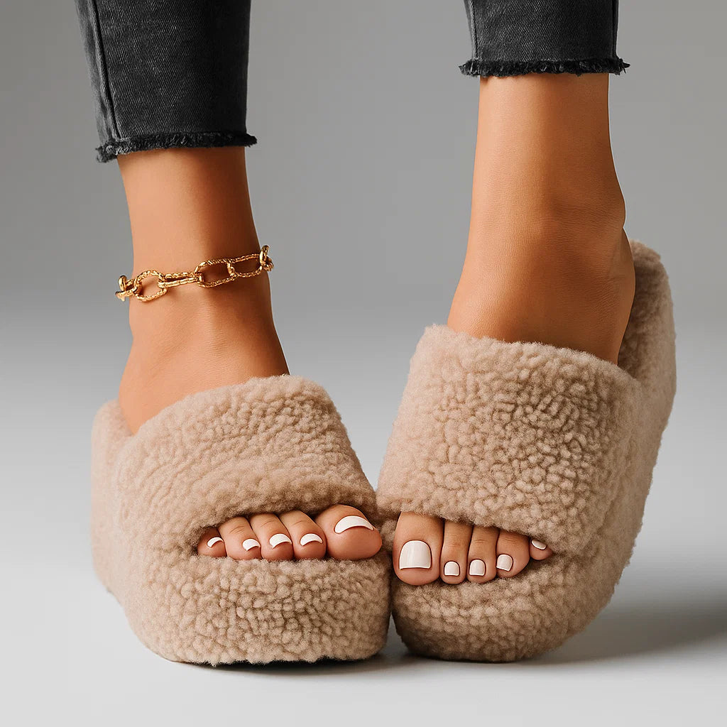 Amari | Cozy Haven Slippers