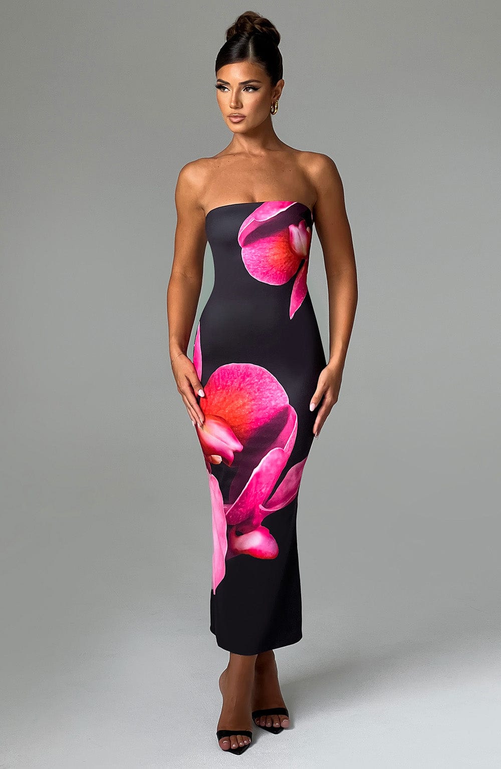 Novessa | Fiora Floral Print Midi Dress