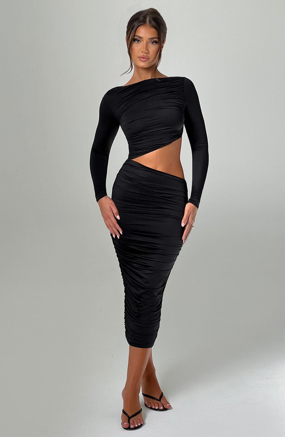 Novessa | Noira Cut-Out Midi Dress