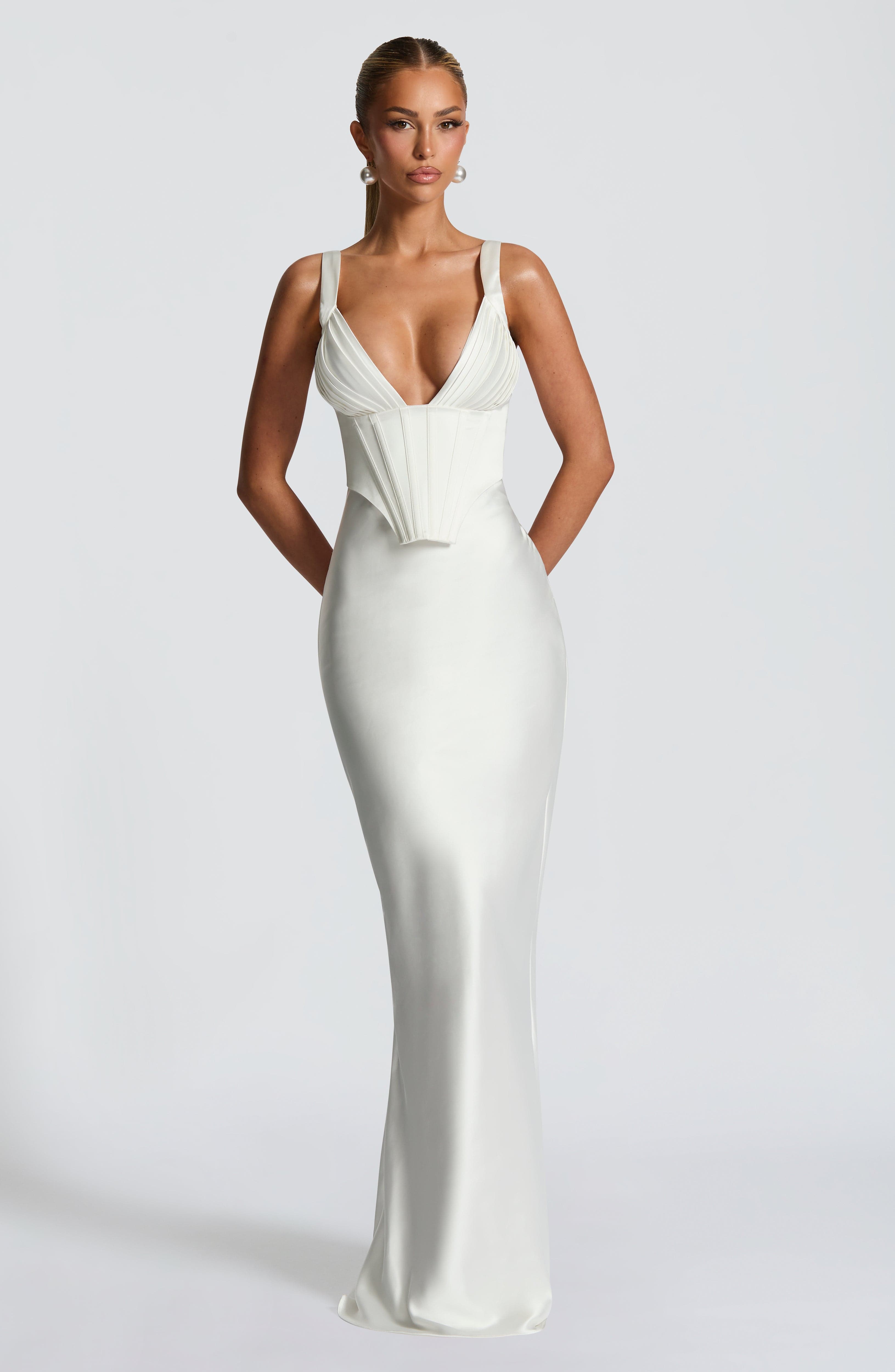 Novessa | Tina Maxi Dress